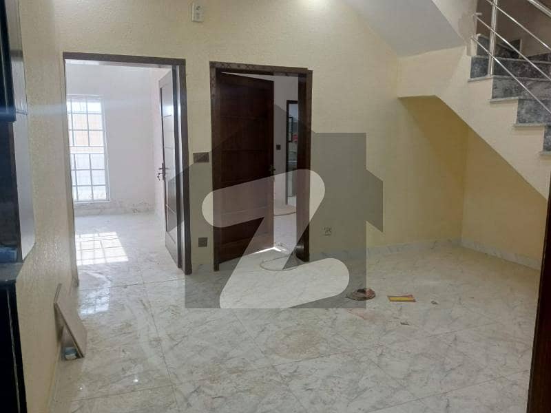 نیو لاہور سٹی ۔ فیز 1 نیو لاهور سٹی لاہور میں 4 کمروں کا 5 مرلہ مکان 1.29 کروڑ میں برائے فروخت۔