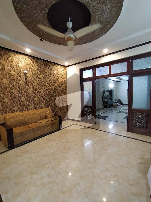 ویلینشیاء ہاؤسنگ سوسائٹی لاہور میں 3 کمروں کا 15 مرلہ مکان 3.5 کروڑ میں برائے فروخت۔