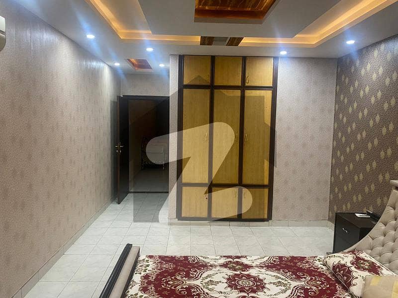 ایف ۔ 11 مرکز ایف ۔ 11 اسلام آباد میں 3 کمروں کا 10 مرلہ فلیٹ 1.45 لاکھ میں کرایہ پر دستیاب ہے۔