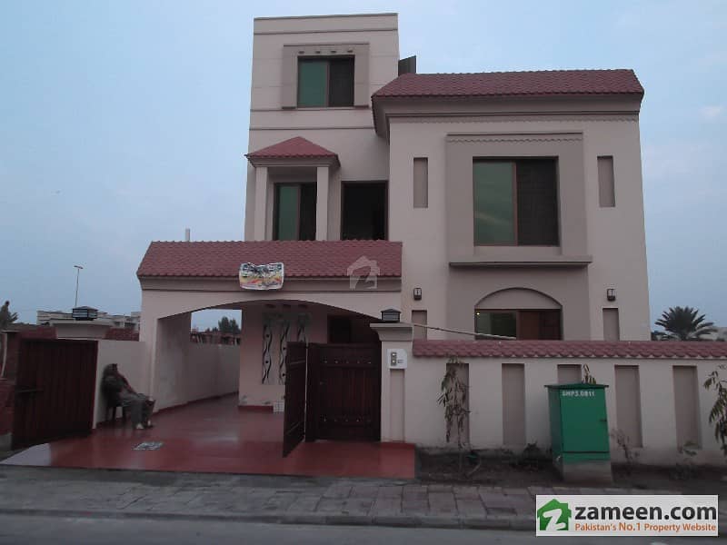 Fine Location - 10 Marla Brand New House For Sale In Bahria Town, Sector C - Jasmine Block
