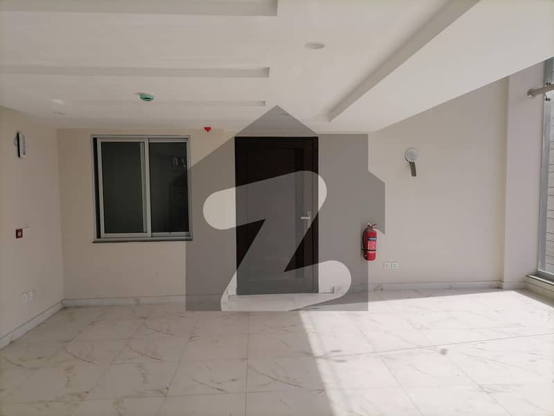4 Kanal Building Ideally Situated In Barki Road