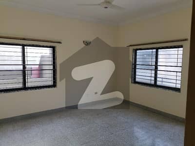 14 Marla Upper Portion Available For Rent