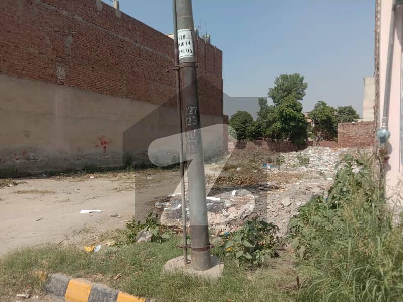 Residential Plot Available For sale In Usman Town Residential Plot Available For sale In Usman Town