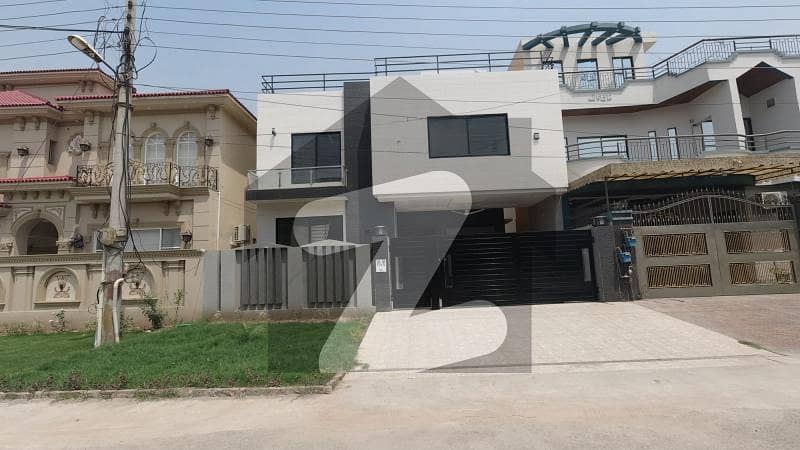 10 Marla House Is Available For Rent In Formanites Housing Scheme Lahore