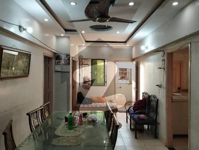 ناظم آباد 3 - بلاک اے ناظم آباد 3 ناظم آباد کراچی میں 3 کمروں کا 6 مرلہ فلیٹ 1 کروڑ میں برائے فروخت۔
