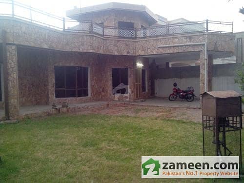 New Lalazar Colony Defence Road - 1 Kanal Bungalow For Rent