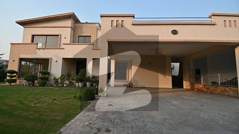 ڈیفینس رایا ڈی ایچ اے ڈیفینس لاہور میں 5 کمروں کا 2 کنال مکان 16.5 کروڑ میں برائے فروخت۔
