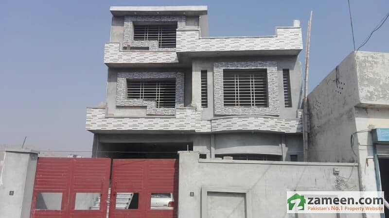 Double Storey House For Sale In New Lalazar