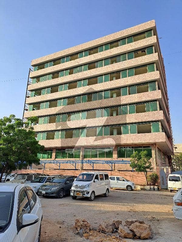 سوک سینٹر گلشنِ اقبال - بلاک 14 گلشنِ اقبال گلشنِ اقبال ٹاؤن کراچی میں 1.71 کنال عمارت 9.86 لاکھ میں کرایہ پر دستیاب ہے۔