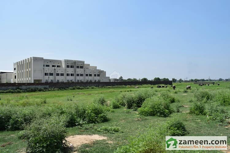 Residential Plot Near Ibrar Hospital Narowall