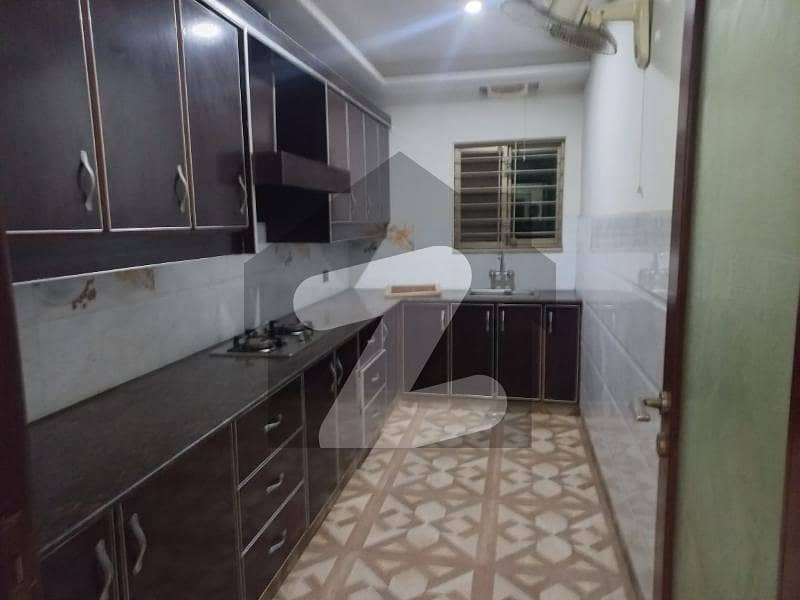 Double Storey House 6 Bed Room 2 Kitchen Store