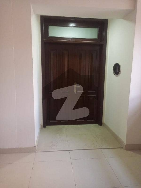 Luxury 4 Bedrooms beautiful Apartment is Available for Sale In Askri 11 Lahore