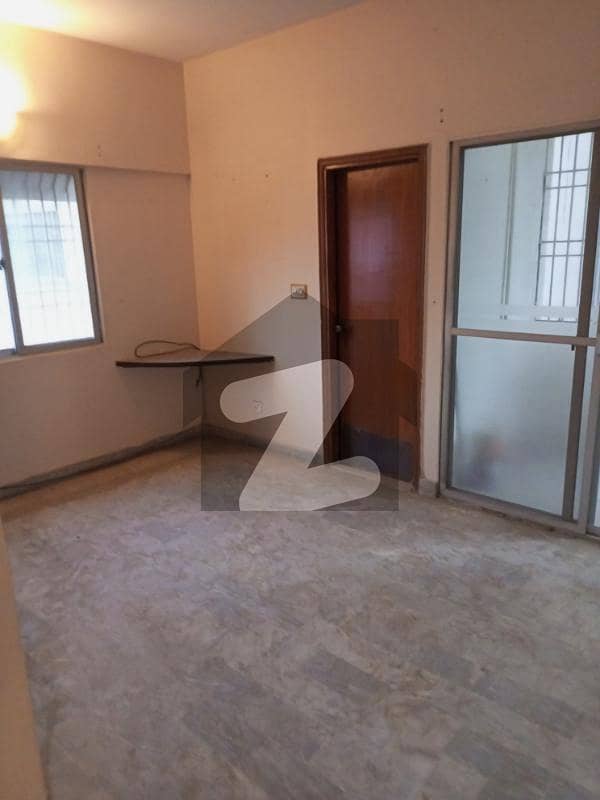 2nd Floor 2 Beds Drawing Dining Flat