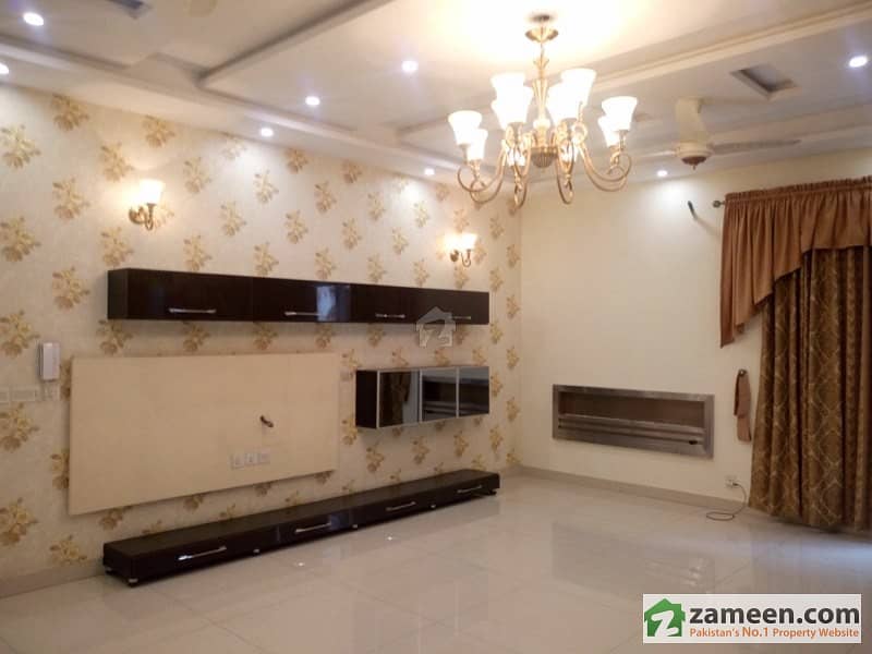 1 Kanal Luxury Bungalow  For Sale In Dha Defence Phase 6 D Block