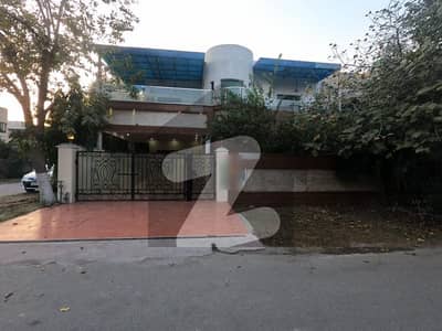 House Available For sale In Askari 10 - Sector B