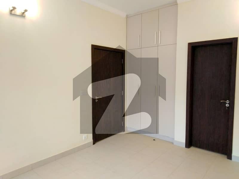Spacious 950 Square Feet Flat Available For sale In Bahria Town - Precinct 10