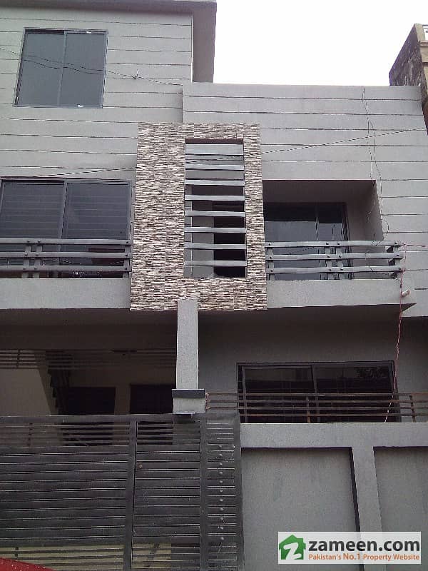 1350  Square Feet House In Soan Garden Is Best Option