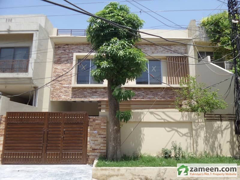 10 Marla Beautiful House For Sale Allama Iqbal Town Umar Block