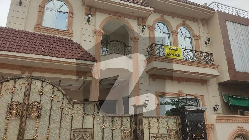 10 Marla House Available For Sale In Bankers Town
