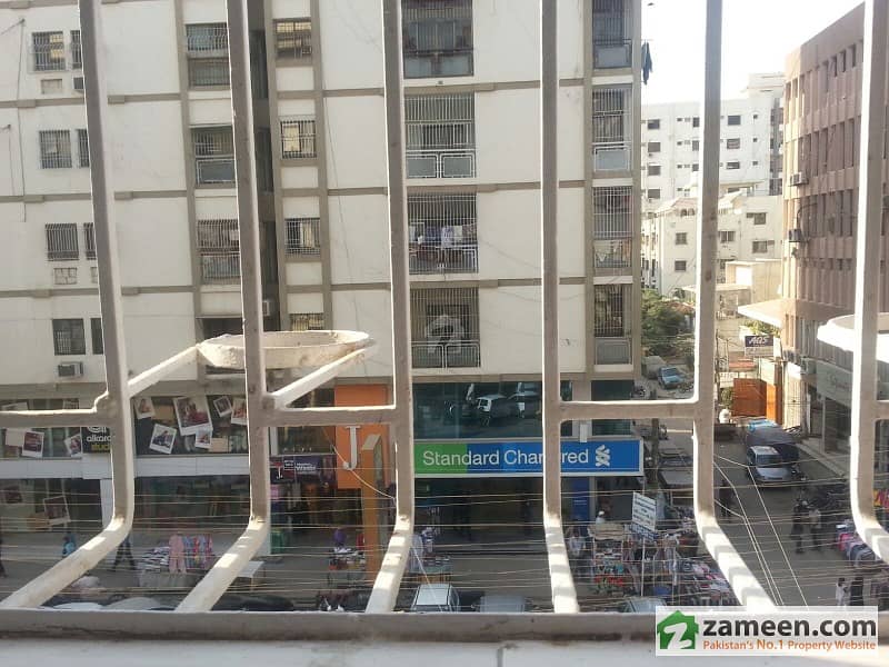 Bahadurabad 1620 Sq Feet Well Maintained & Spacious Flat For Sale