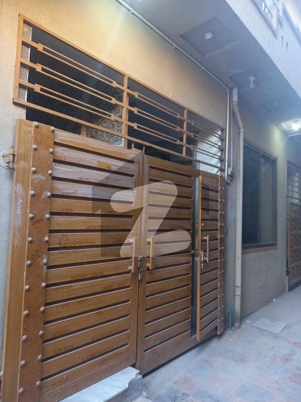 Dhai Marla Full House Available For Rent In Wakeel Colony Near Gulzare Quid