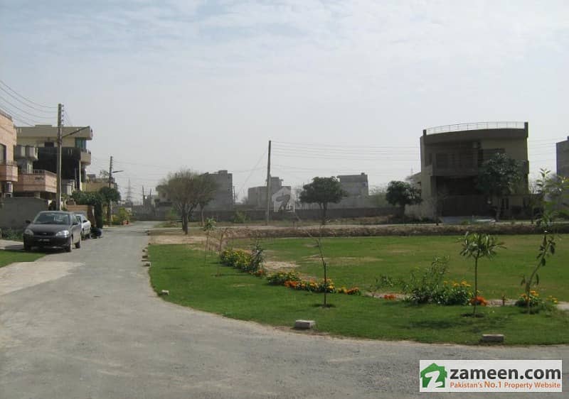 10 Marla Plot In Nasheman-e-Iqbal Phase 2