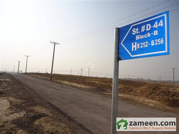 600 Sq. yard Pair Plot For Sale In FOECHS