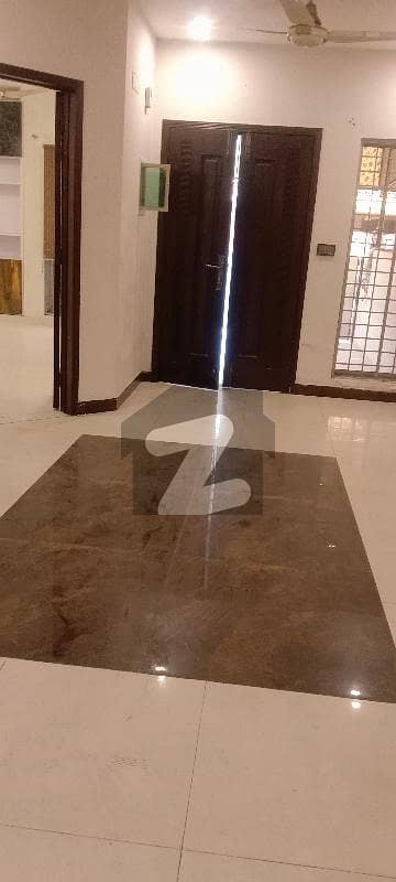 پیراگون سٹی - امپیریل1 بلاک پیراگون سٹی لاہور میں 3 کمروں کا 5 مرلہ مکان 62 ہزار میں کرایہ پر دستیاب ہے۔