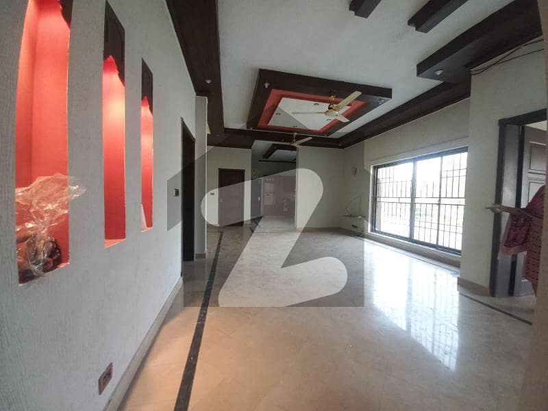1 Kanal Beautiful House For Rent In Dha Phase 1.