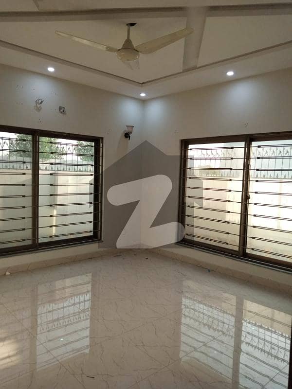 Brand New 10 Marla Upper Portion For Rent In Bahria Town Lahore