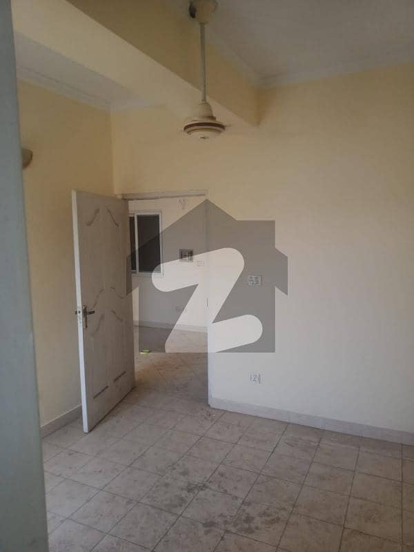 2 Bedrooms Flat Located At The Heart Of G-15 Markaz Islamabad (for Sale)