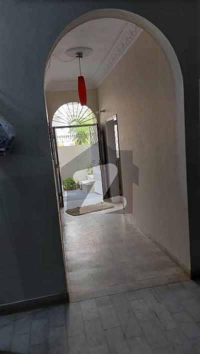 House Is Available For Sale In Gulistane Jauhar Block 10-a
single Storey House