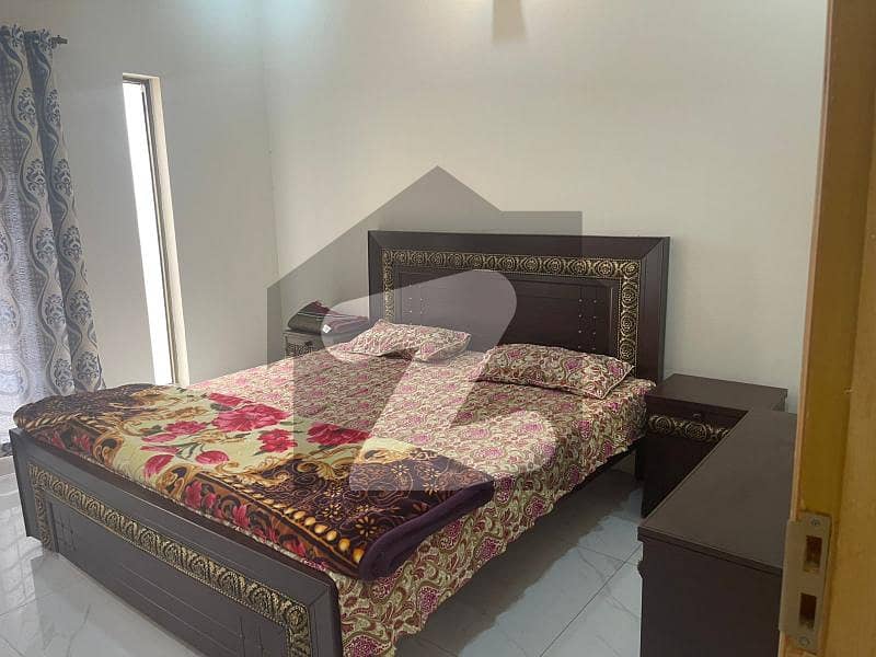10 Marla 5  bed Brand New luxury furnished full house  available in Bahria town Lahore