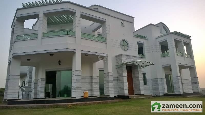 20 Kanal Farm House For Rent