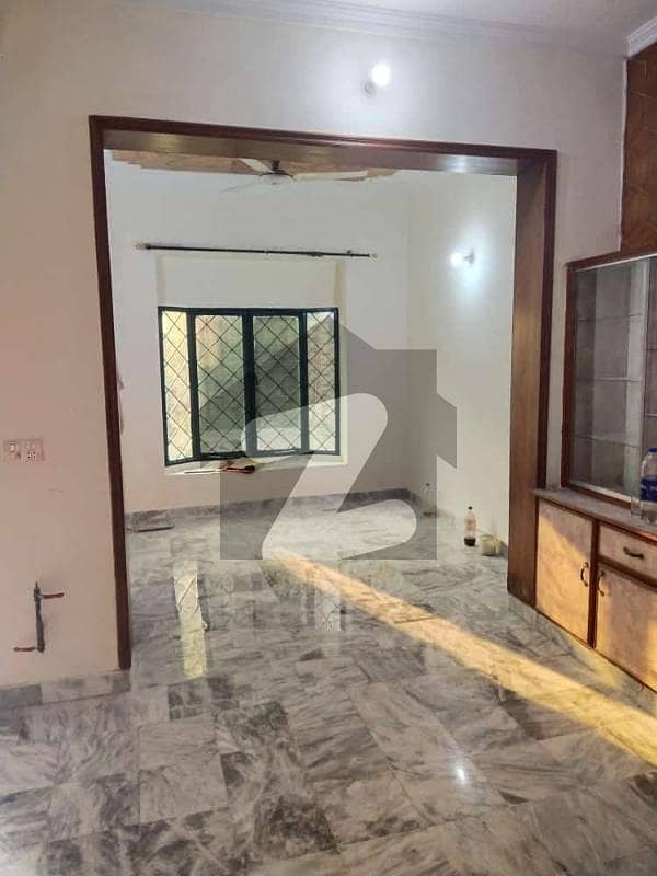 موہلنوال لاہور میں 3 کمروں کا 3 مرلہ مکان 35 ہزار میں کرایہ پر دستیاب ہے۔