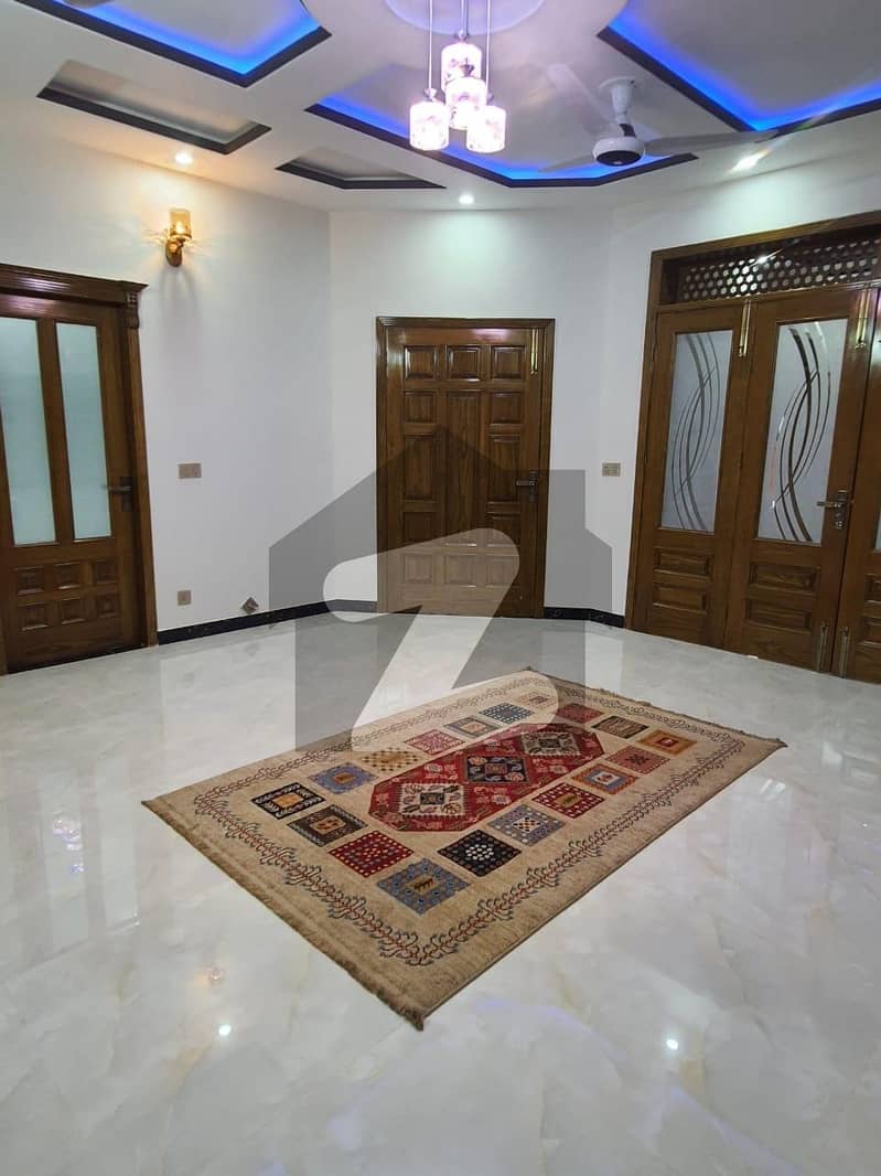 House Of 8 Marla In G-13/2 For sale