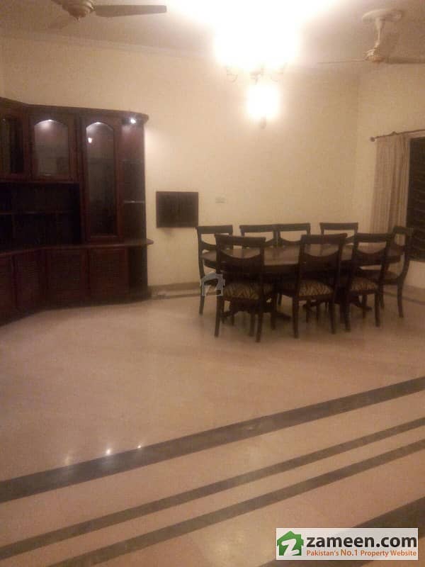 Room Available In Royal Girls Hostel Room Available In Royal Girls Hostel