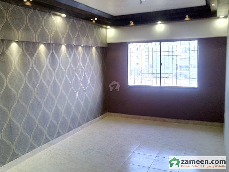 Flat For Sale In Crown Shopping Center
