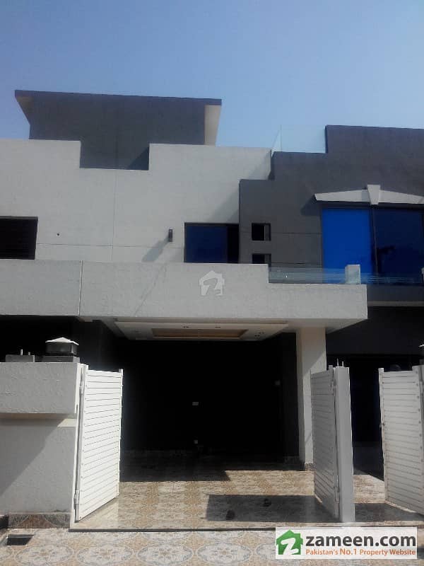 10 Marla Brand New House For Sale In Saroba Gardens Ferozpur Road