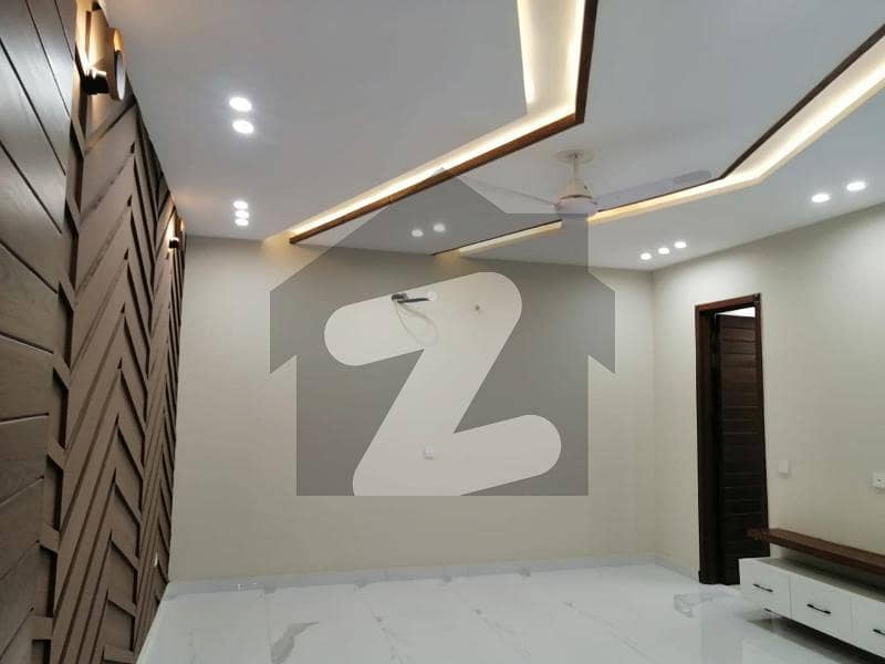 10 Marla House For Sale Brand New Nasheman-e-iqbal Phase 2