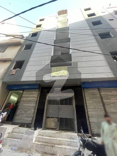 اختر کالونی جمشید ٹاؤن کراچی میں 5 مرلہ عمارت 6.25 کروڑ میں برائے فروخت۔