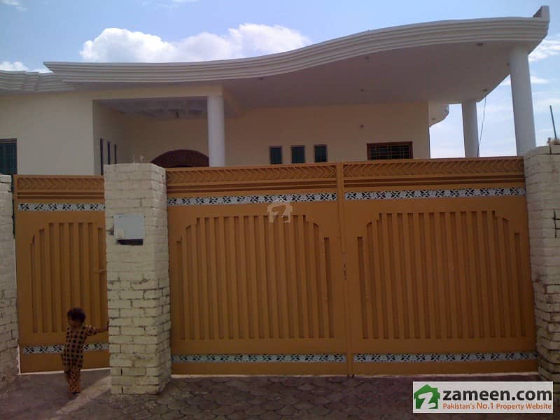 1 Kanal (20 Marla ) Brand New House For Sale