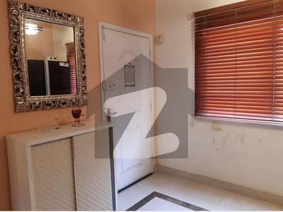 Perfect 1040 Square Feet Flat In Defence Garden For sale