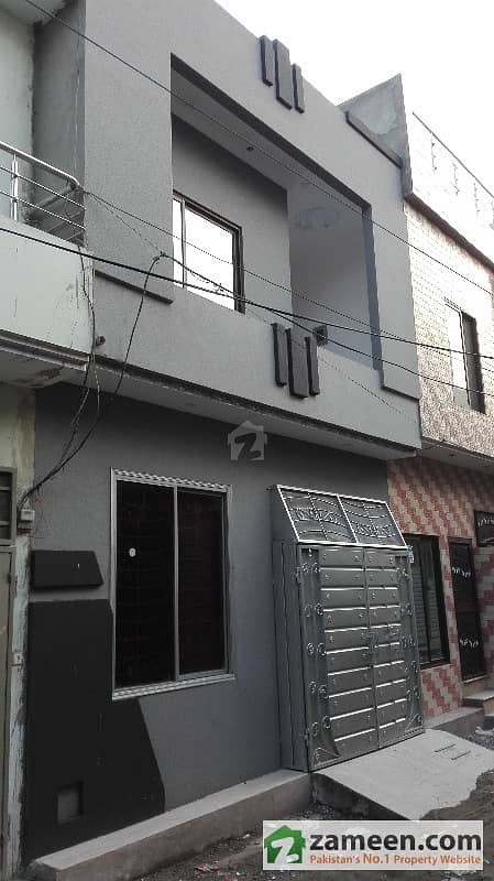 Beautiful Double Storey House Waiting For You