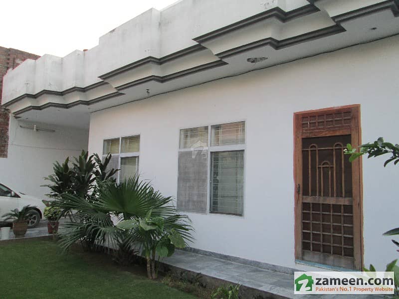 Centrally Located 50x66 Double Storey House In Madina Colony Jinnah Road Gujranwala