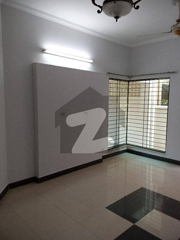 Askari 11 Sector B Beautiful House Available For Rent