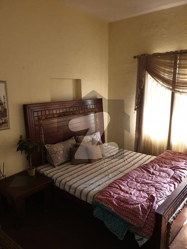 پی اے ایف فالکن کمپلیکس گلبرگ لاہور میں 2 کمروں کا 10 مرلہ بالائی پورشن 50 ہزار میں کرایہ پر دستیاب ہے۔