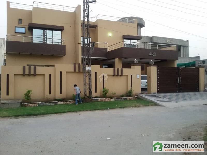 Beautiful 1 Kanal House For Sale In Mohafiz Town Phase 1