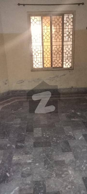 11 Marla Portion For Rent In Amir Town Lahore Lahore