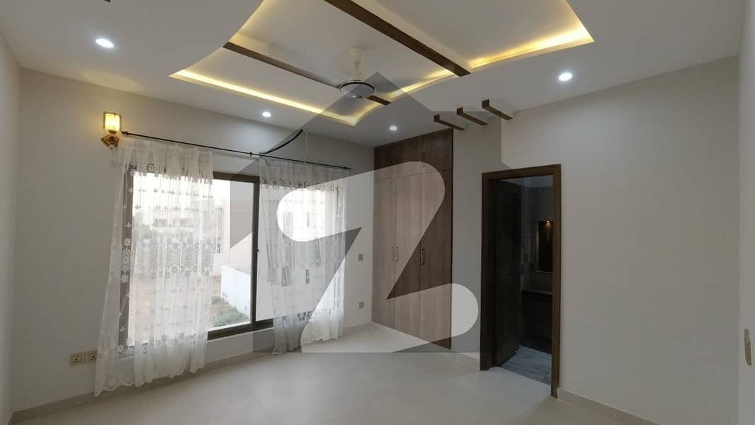 250 Square Yards House For sale In Bahria Town - Precinct 30